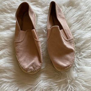 Vince Camuto Size 8.5 Blush Suede Espadrilles